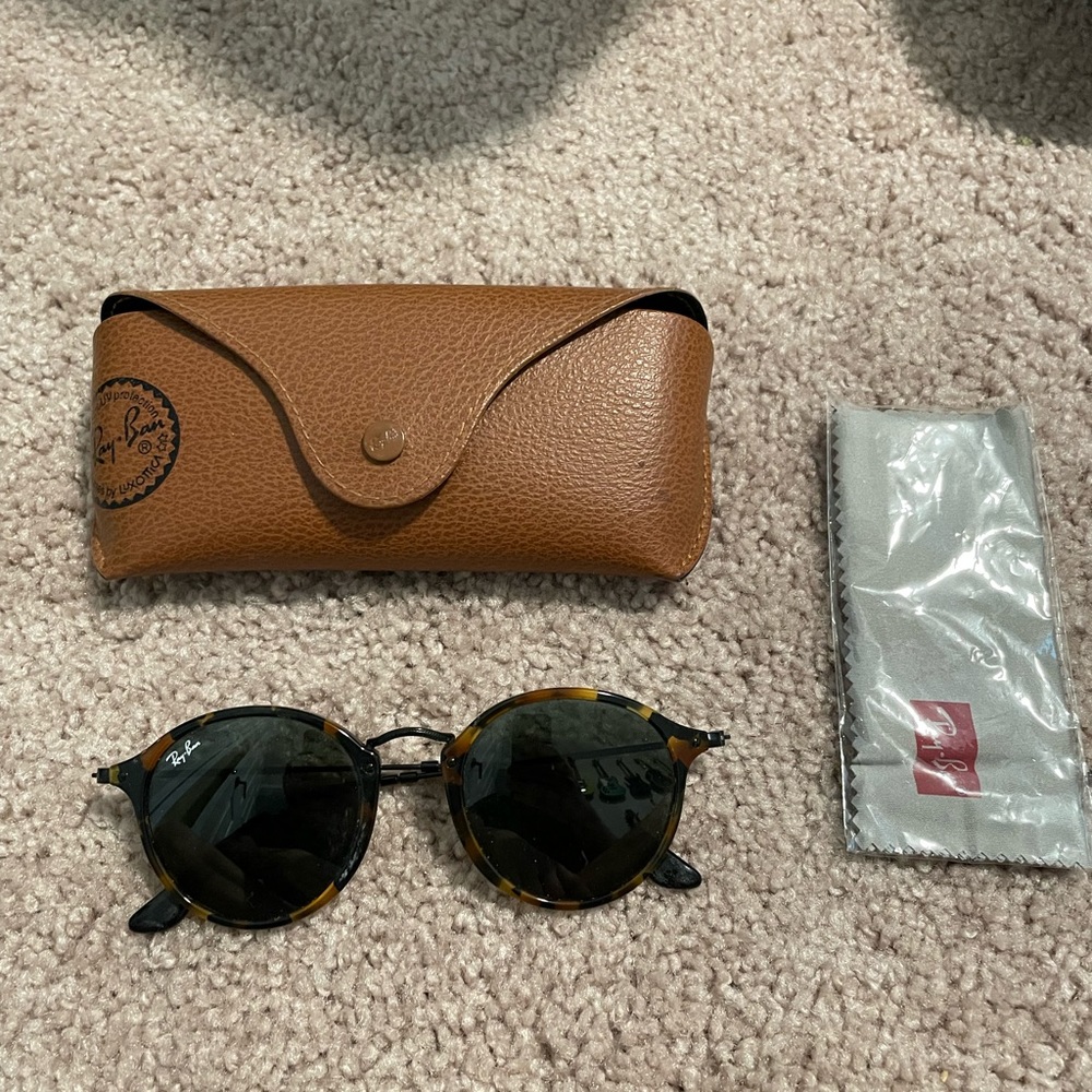 Rayban RB2447-1157 49-21-145 Spotted Black Havana / Green Classic G-15 Lens